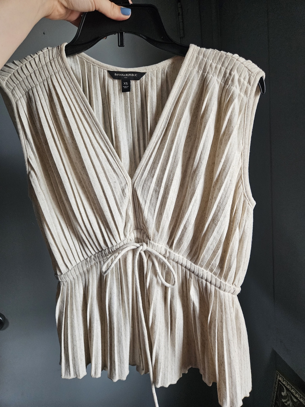 Banana Republic Natural Beige Pleated V-Neck Drawstring Top